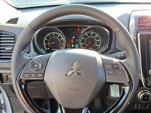 New 2025 Mitsubishi Outlander Sport LE image 14