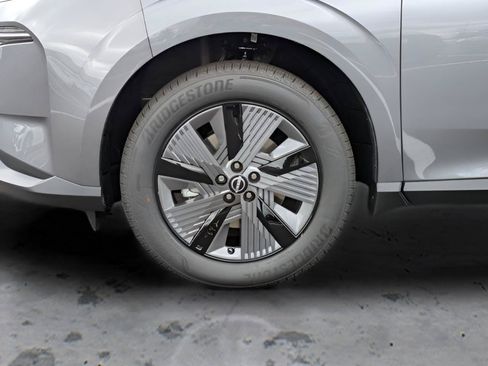 Used 2025 Nissan Murano SL AWD/4WD image 9