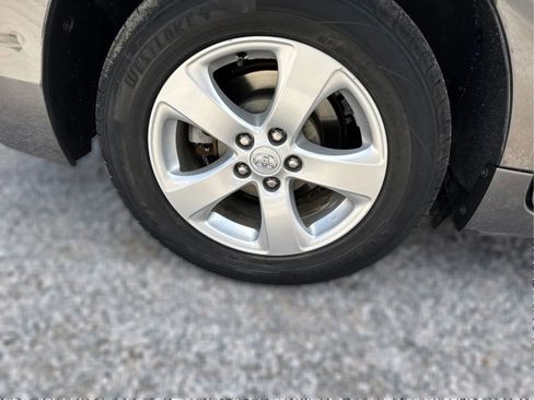 Used 2014 Toyota Sienna L image 16