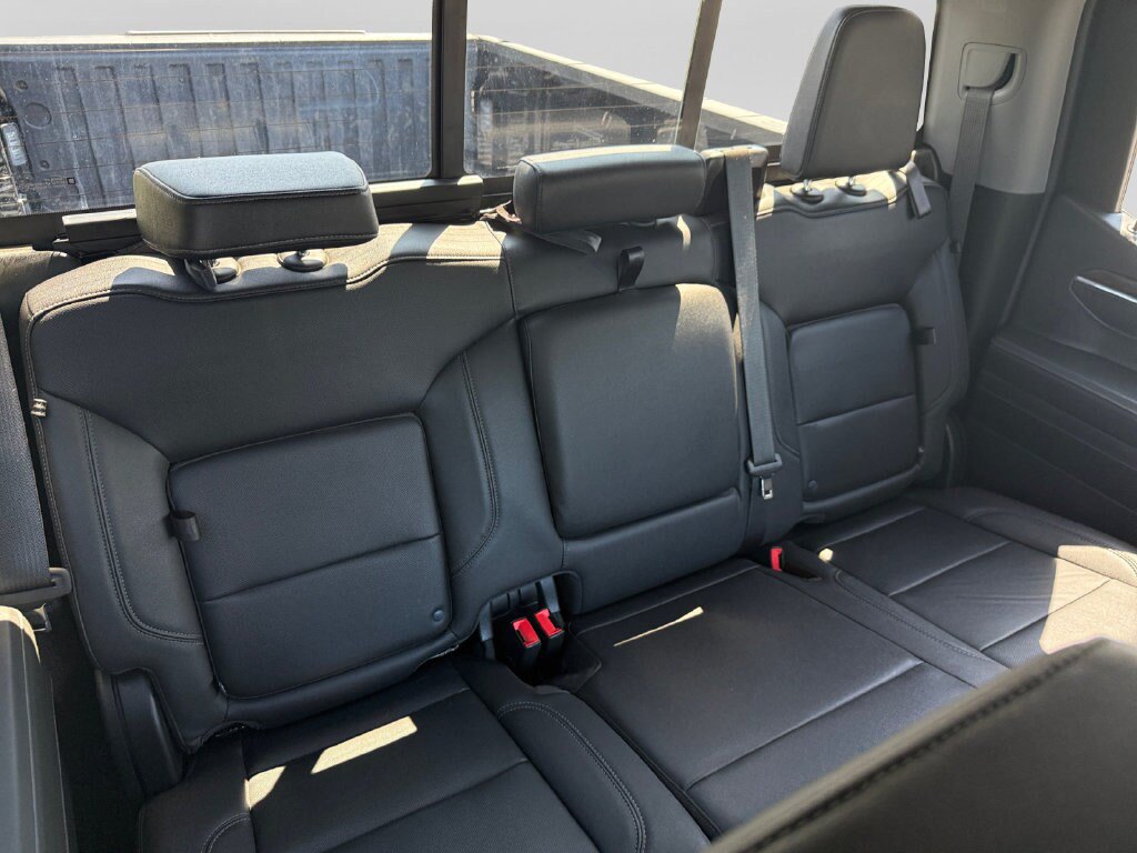 Used 2023 GMC Sierra 1500 SLT w/ SLT Convenience Package AWD/4WD image 18