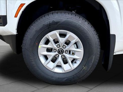 Used 2026 Nissan Frontier S RWD image 9