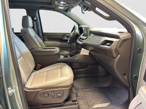 Used 2023 Chevrolet Tahoe Z71 w/ Luxury Package image 15