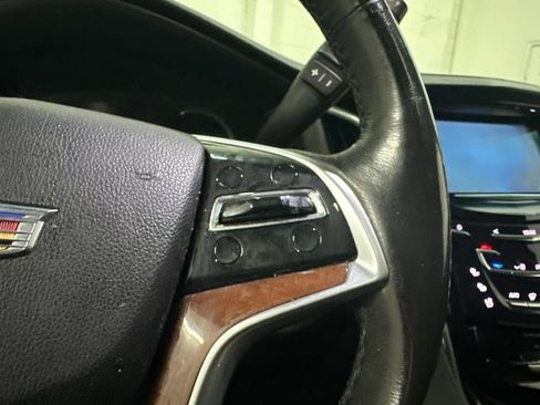 Used 2019 Cadillac Escalade ESV Luxury AWD/4WD image 41
