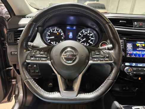 Used 2018 Nissan Rogue SL w/ Premium Package AWD/4WD image 13