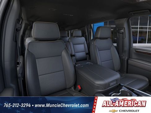 New 2025 Chevrolet Suburban Premier image 16