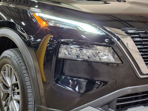 Used 2023 Nissan Rogue S image 13