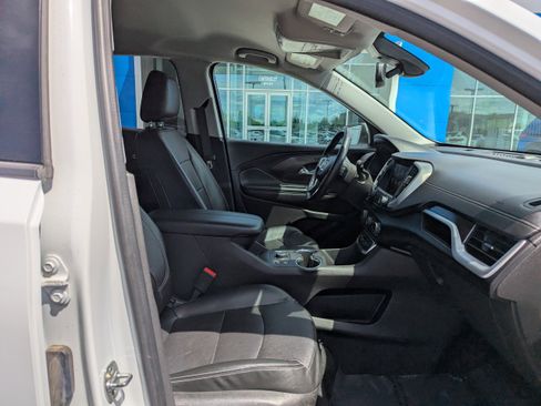Certified 2024 GMC Terrain SLT AWD/4WD image 40