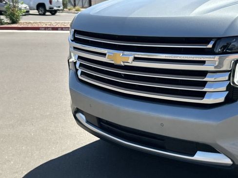 Used 2024 Chevrolet Tahoe High Country AWD/4WD image 32