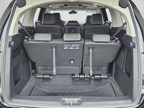 Used 2025 Honda Odyssey Elite image 7