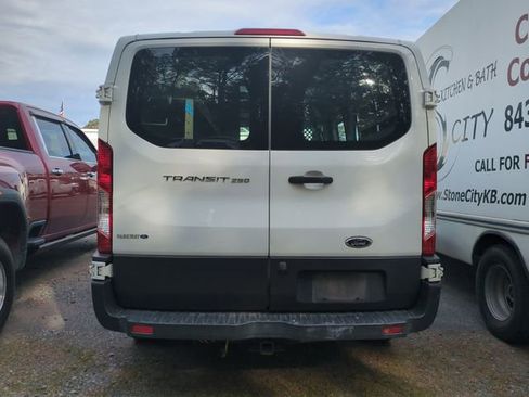 Used 2016 Ford Transit 250 130 Low Roof w/ Exterior Upgrade Package RWD image 7