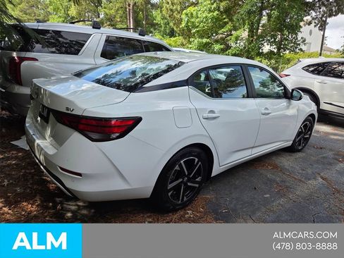 Used 2024 Nissan Sentra SV FWD image 12
