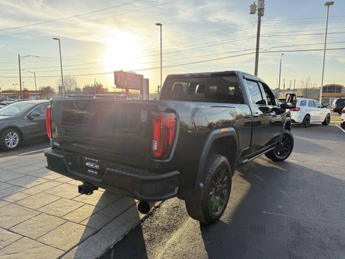 Used 2021 GMC Sierra 2500 Denali w/ Denali Ultimate Package image 3