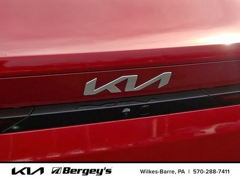 Certified 2025 Kia K4 EX image 32