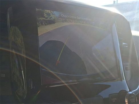 Used 2024 RAM 1500 Laramie image 4