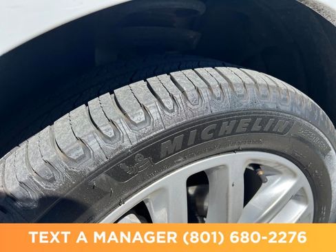 Used 2020 Buick Envision Premium w/ Driver Confidence Package AWD/4WD image 26
