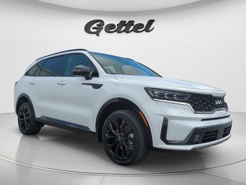 Used 2023 Kia Sorento SX AWD/4WD image 3