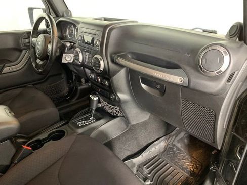 Used 2013 Jeep Wrangler Unlimited Sport AWD/4WD image 22