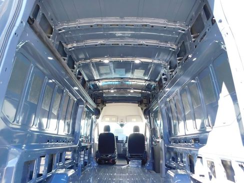 Used 2022 Ford Transit 250 148 High Roof Extended AWD w/ Parcel Delivery Package image 76