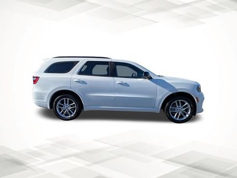 Used 2023 Dodge Durango GT image 3