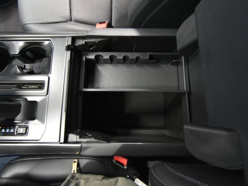 New 2025 Ford F150 Lariat w/ Equipment Group 502A High image 15