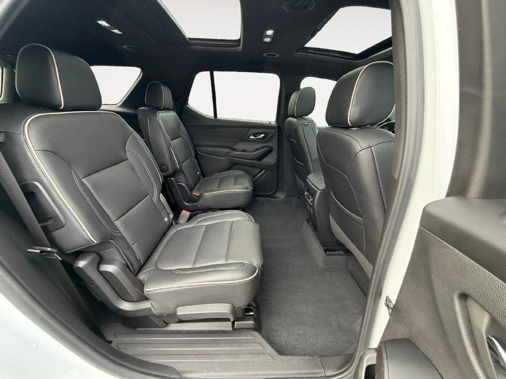 Certified 2023 Chevrolet Traverse Premier w/ Redline Edition AWD/4WD image 24