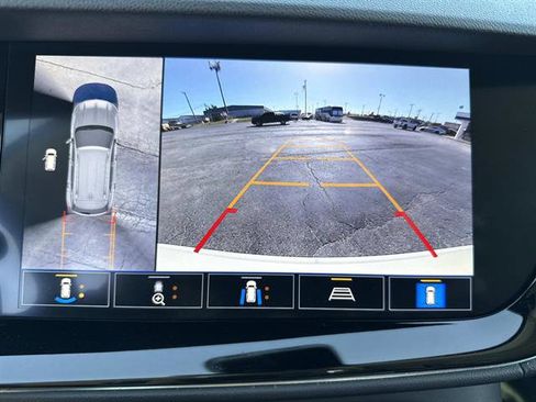 Used 2021 Buick Envision Avenir w/ Technology Package II image 23