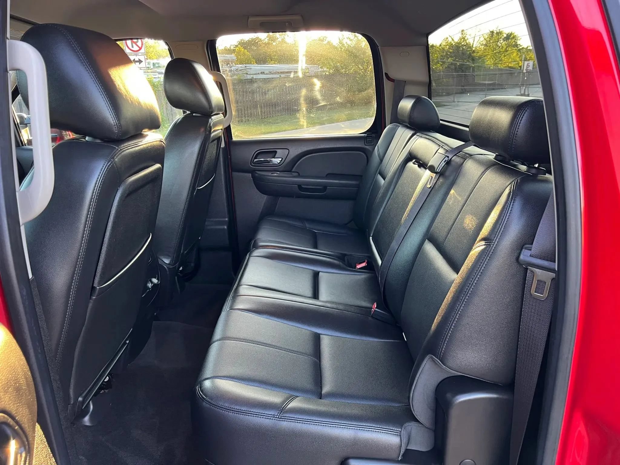 Used 2014 Chevrolet Silverado 3500 LTZ w/ LTZ Plus Package AWD/4WD image 19
