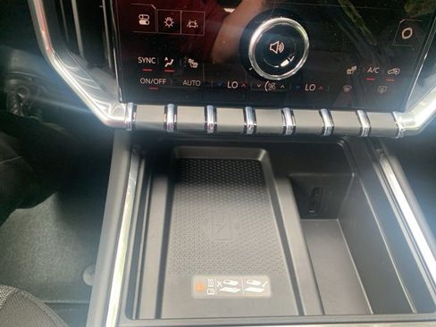 New 2026 GMC Acadia Elevation image 30