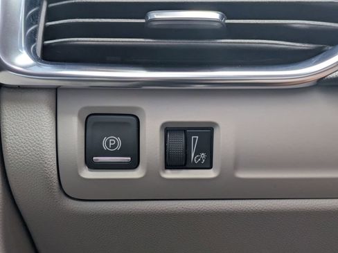 Used 2019 Cadillac XT4 Premium Luxury FWD image 27