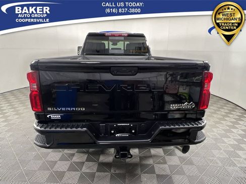 Used 2025 Chevrolet Silverado 3500 High Country w/ Technology Package image 8