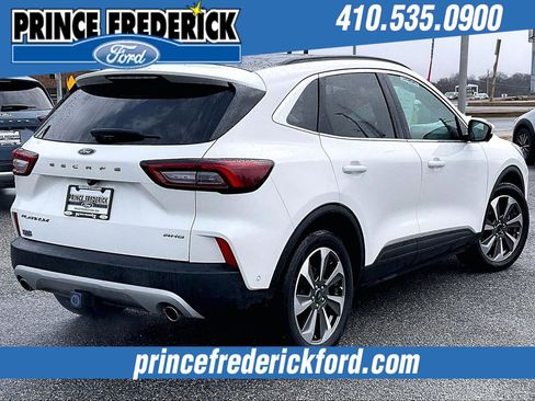 Used 2023 Ford Escape Platinum w/ Premium Technology Package image 12