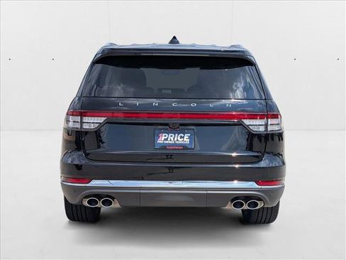 Used 2025 Lincoln Aviator Reserve w/ Equipment Group 201A image 7