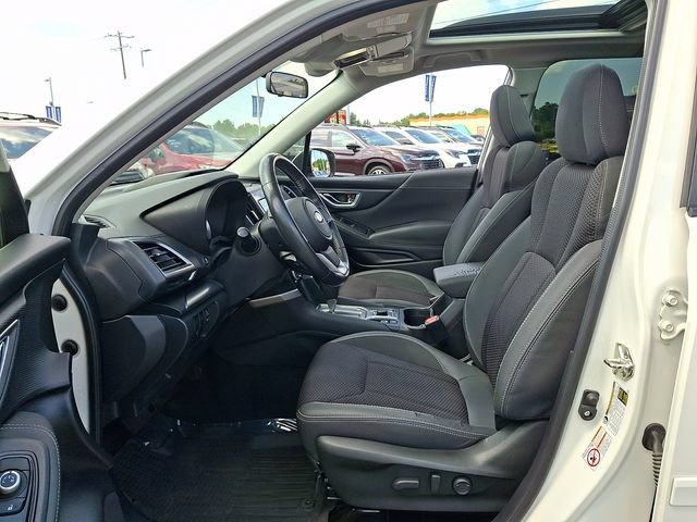 Used 2019 Subaru Forester Premium AWD/4WD image 25