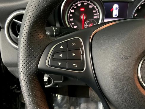 Used 2019 Mercedes-Benz CLA 250 4MATIC image 23