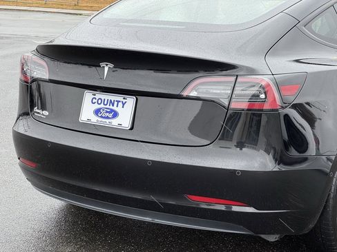 Used 2019 Tesla Model 3 Performance image 39