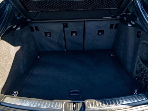 Used 2018 Porsche Macan Turbo image 25