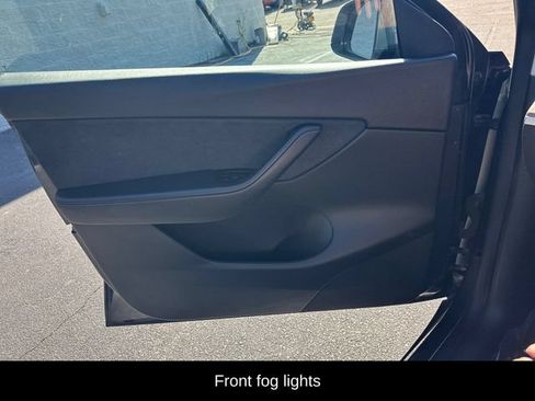 Used 2021 Tesla Model Y Long Range AWD/4WD image 19