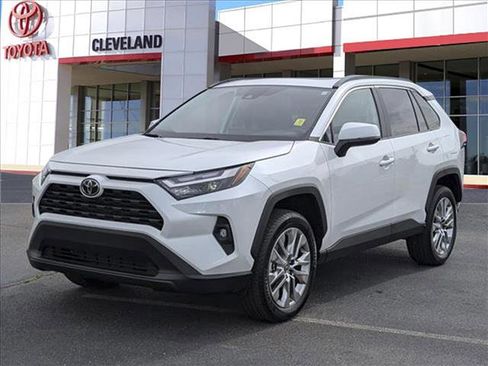 Used 2025 Toyota RAV4 XLE Premium FWD image 4