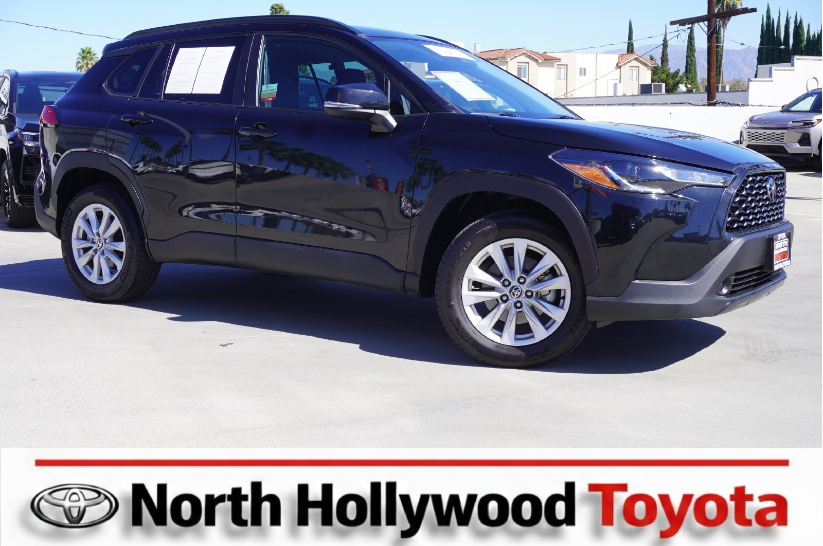 Certified 2024 Toyota Corolla Cross LE AWD/4WD image 1