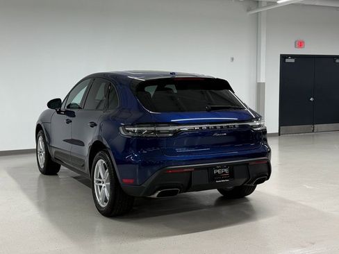 Certified 2026 Porsche Macan image 3