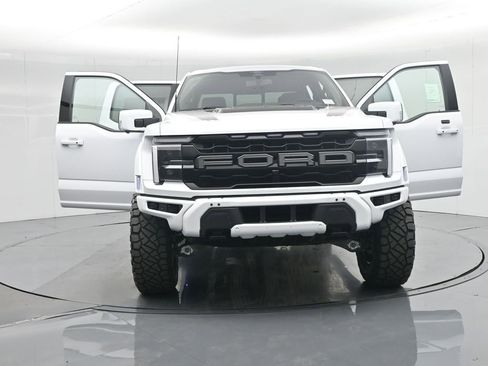 Used 2025 Ford F150 Raptor AWD/4WD image 35