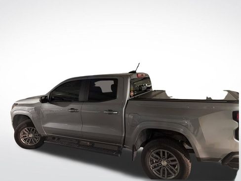 Used 2024 Chevrolet Colorado LT image 5