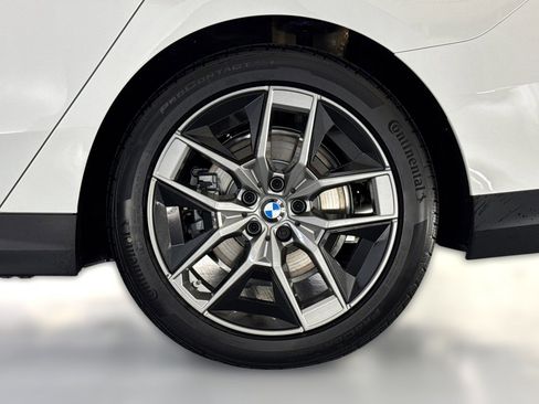 Used 2026 BMW 530i w/ Premium Package RWD image 11