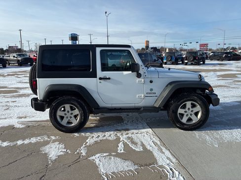 Used 2016 Jeep Wrangler Sport w/ Quick Order Package 24S image 7