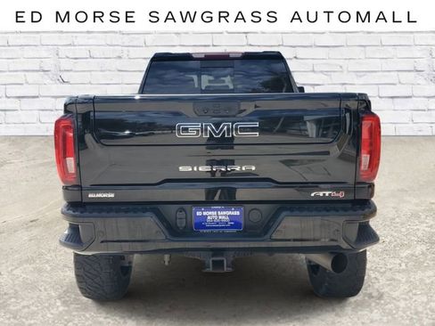 Used 2020 GMC Sierra 2500 AT4 w/ AT4 Premium Package image 3