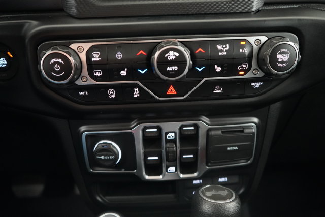 Used 2021 Jeep Wrangler Unlimited Sport AWD/4WD image 29