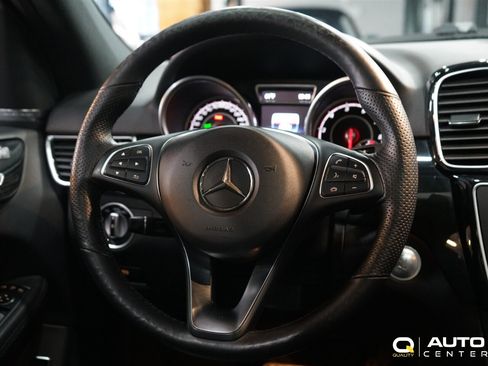 Used 2017 Mercedes-Benz GLE 400 4MATIC image 17