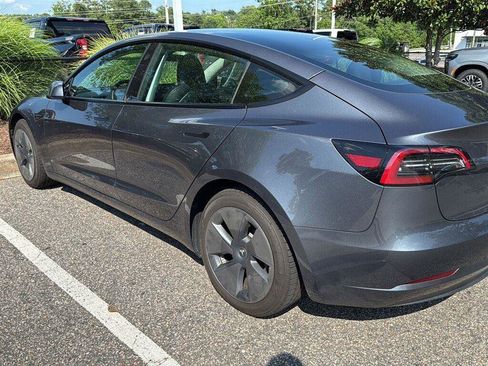 Used 2023 Tesla Model 3 Standard Range RWD image 5