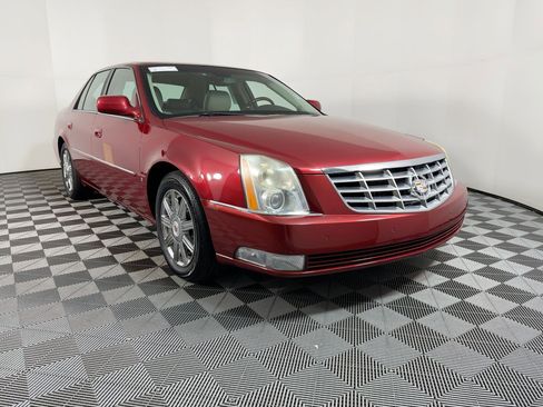 Used 2008 Cadillac DTS image 19