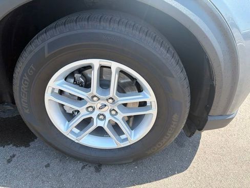 Used 2025 Ford Explorer Active RWD image 4